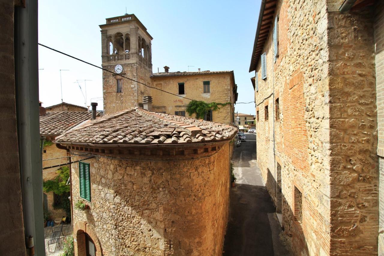 Castello Di Sovicille - Residenza D'Epoca Bed & Breakfast Exterior photo