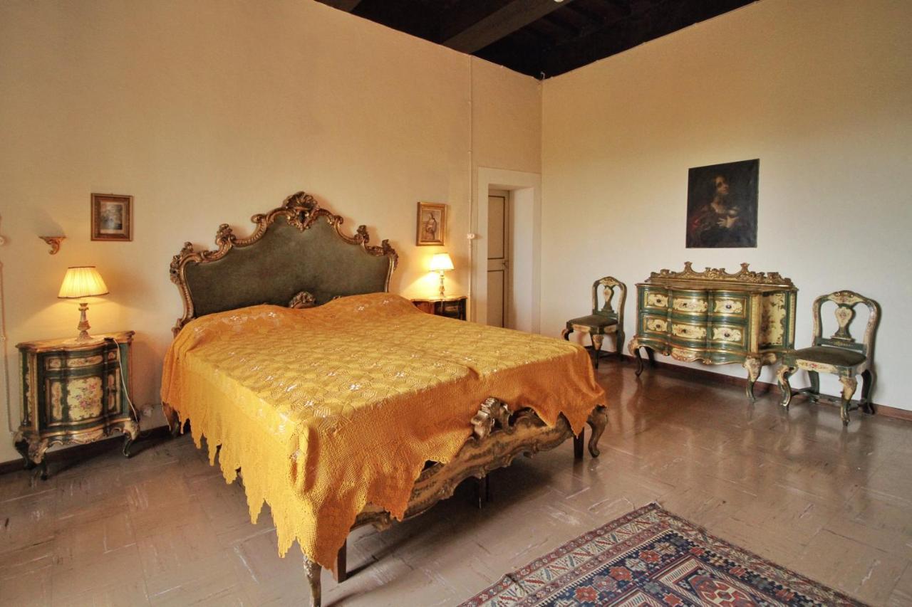 Castello Di Sovicille - Residenza D'Epoca Bed & Breakfast Exterior photo